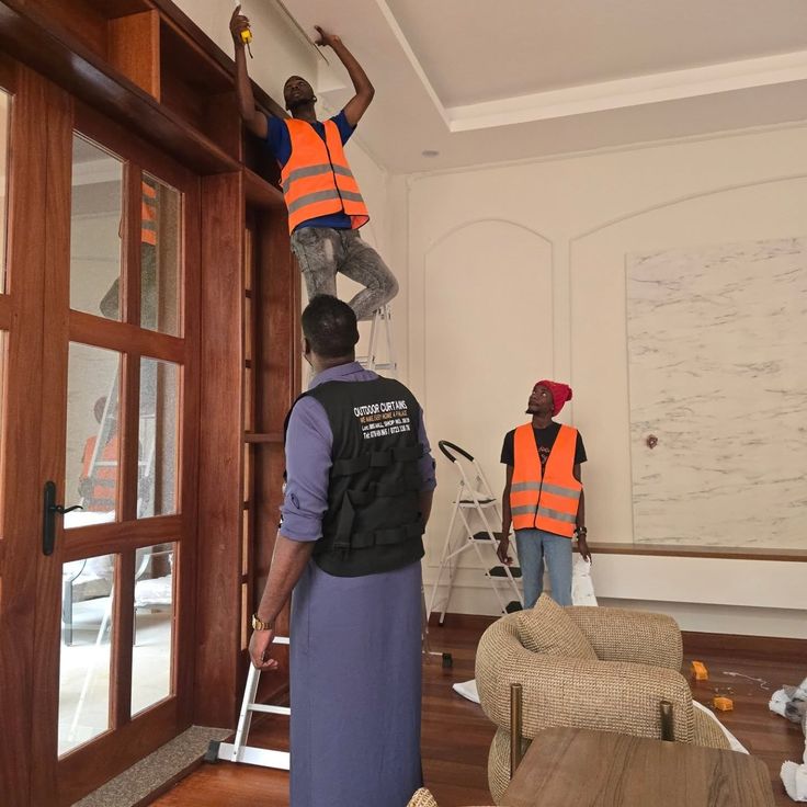 فني تركيب ستائر بالمزاحمية