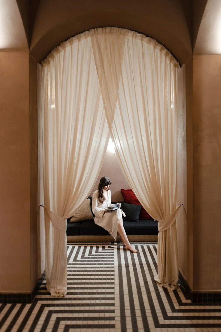 فني تركيب ستائر – شرق الرياض